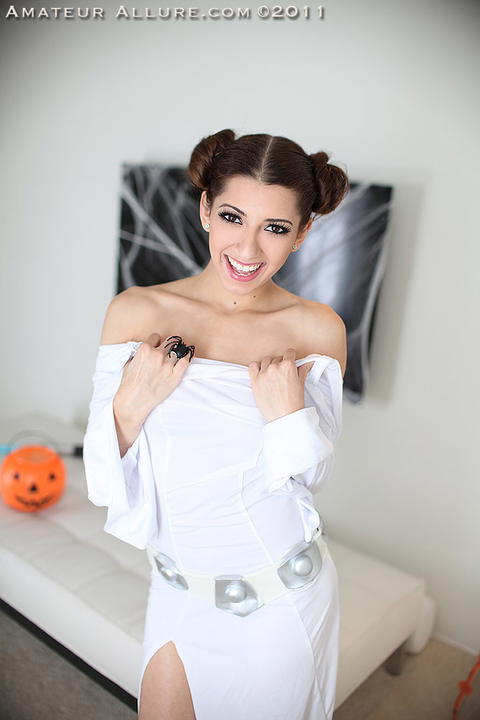 Amateur Allure - Abby’s Cosplay Sex Scene Pictures! - photo 1 of 1