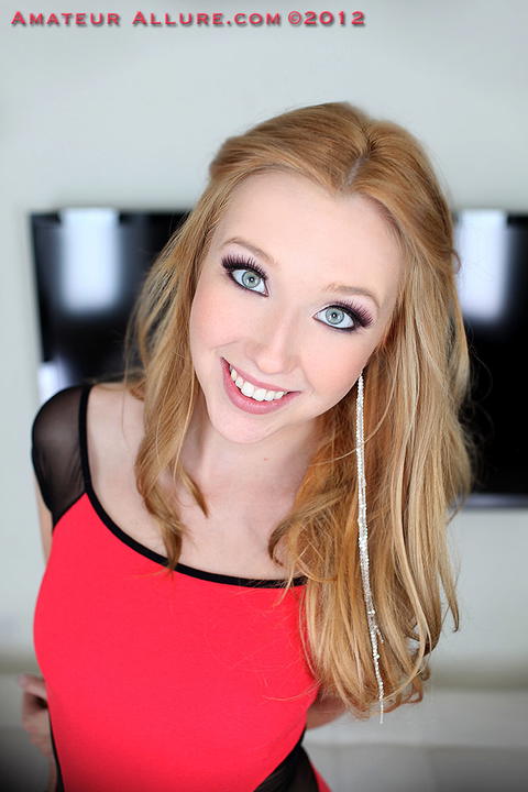 Amateur Allure - Samantha Sucking Dick While Looking At You With Her Big Blue Eyes! - photo 1 of 1
