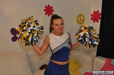 Tiff Bannister - Tiff Bannister Cheerleads Herself Into A Fucking! - photo 5 of 24