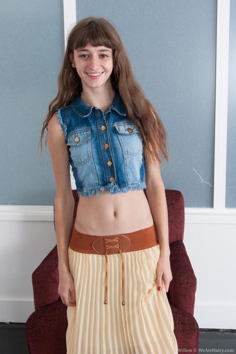 Willow Hayes - Do You Like Your Babes Hairy, Then Say Hello To Willow Hayes! - photo 1 of 1