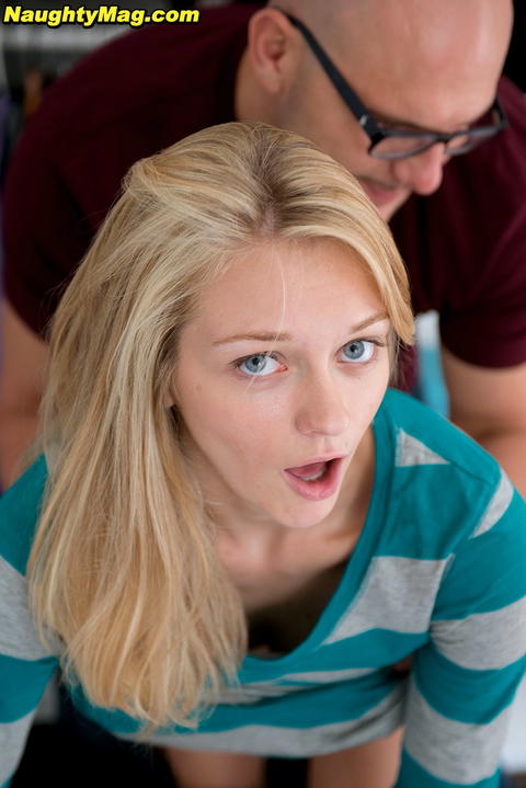 Alli Rae - Alli Rae Lets Jmac Eat Her Out! - photo 11 of 16