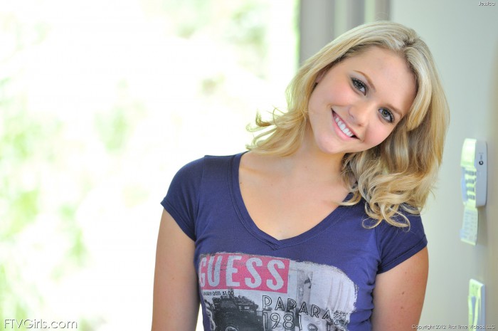 Mia Malkova Posing