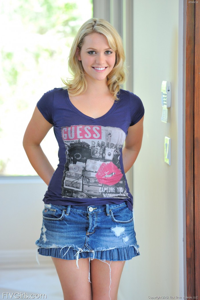 Mia Malkova Teasing