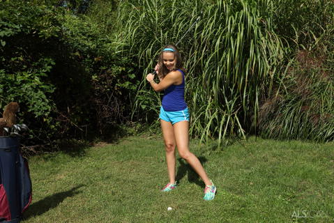 Liza Rowe - Liza Rowe Tries Golf And Ends Up Fucking Herself! - photo 1 of 1