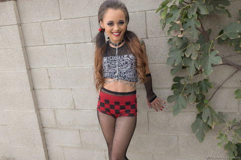 Holly Hendrix - Holly Hendrix in “Squirting Holly’s Savage Anal Date” - photo 1 of 1