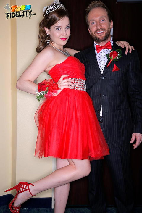 Kasey Warner - Kasey Warner Fucking Ryan Madison On Prom Night! - photo 1 of 1