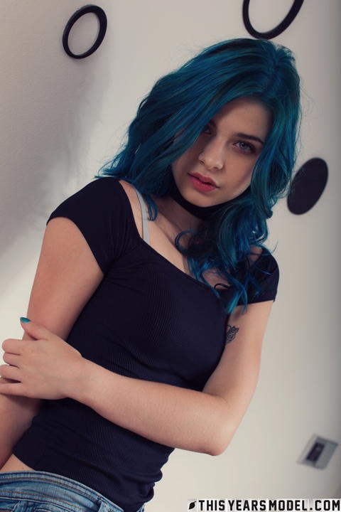 This Years Model - Say Hello To Ivy Blue Over And Over Again! - photo 4 of 15