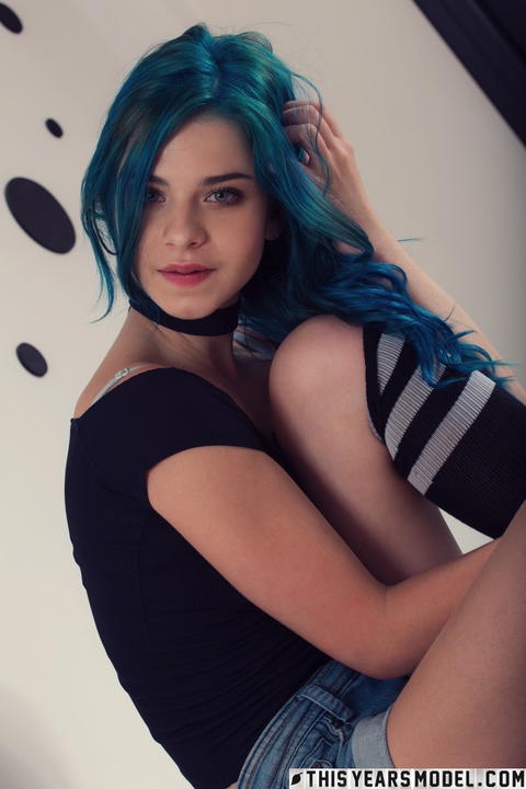This Years Model - Say Hello To Ivy Blue Over And Over Again! - photo 5 of 15