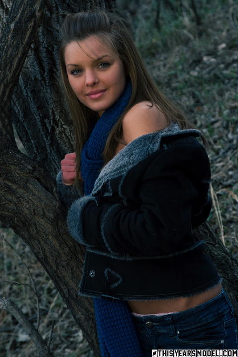 This Years Model - Michelle Gets Naked In The Woods! - photo 2 of 10