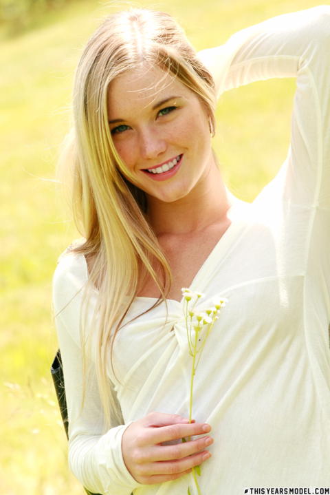 This Years Model - Jewel Posing As The Sexy Farm Girl Next Door! - photo 1 of 1