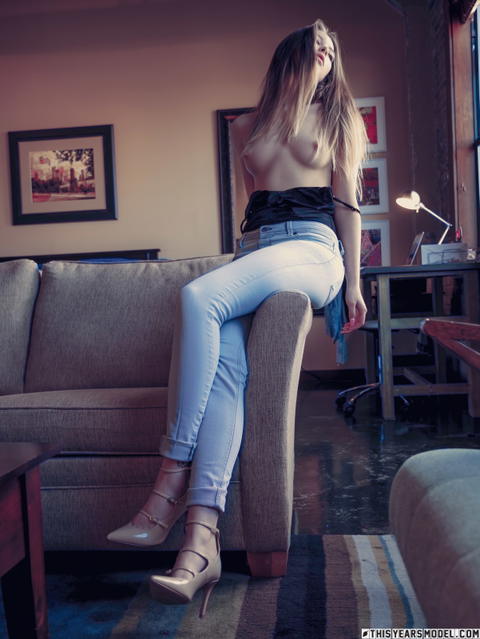 This Years Model - Lana Lea Wants To Be Your Girlfriend! - photo 1 of 1