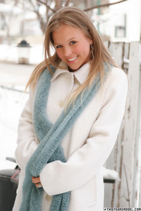 This Years Model - Dawson Miller Flashing Us While In The Snow! - photo 1 of 1