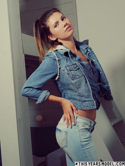 This Years Model - Dare Taylor, Sexy You Tuber Pictures! - photo 1 of 1