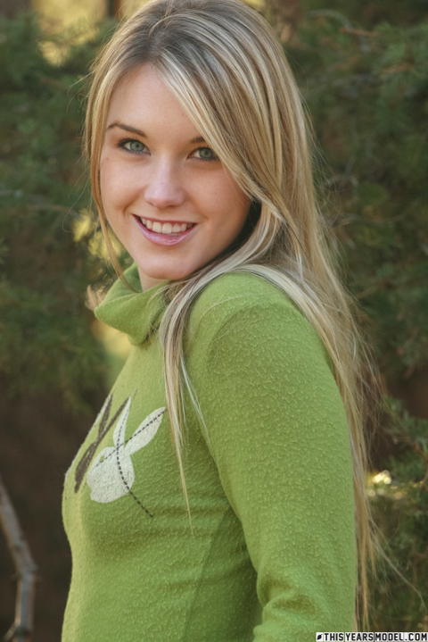 This Years Model - Jewel Out In A Park Stripping! - photo 1 of 1