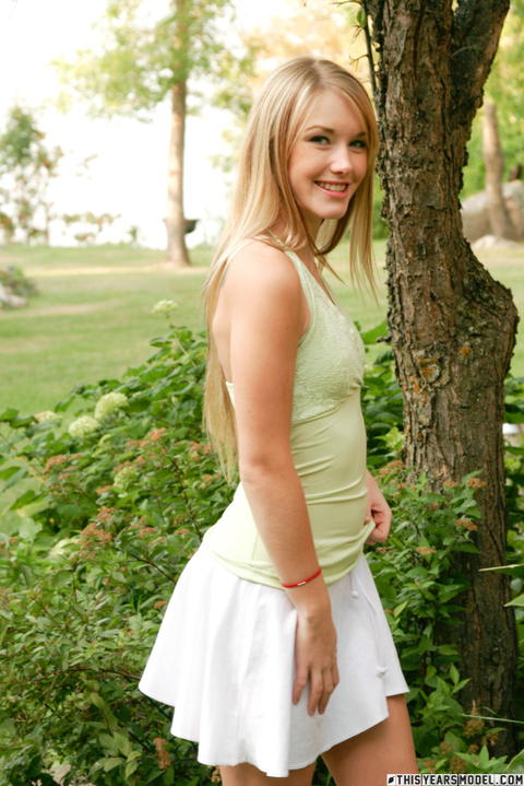 This Years Model - Jewel Gets Nude By The Cabin! - photo 1 of 1