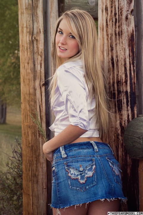 This Years Model - Jewel Is Back In A Mini Skirt And Thong Outdoors! - photo 1 of 1