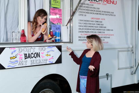 Alex Blake - Alex Blake Getting Fucked On A Food Truck! - photo 9 of 24
