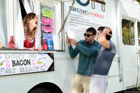 Alex Blake - Alex Blake Getting Fucked On A Food Truck! - photo 20 of 24