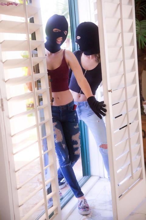 Ruby Sparx - Ruby Sparx And Karla Find A Dildo And Do Each Other! - photo 1 of 1
