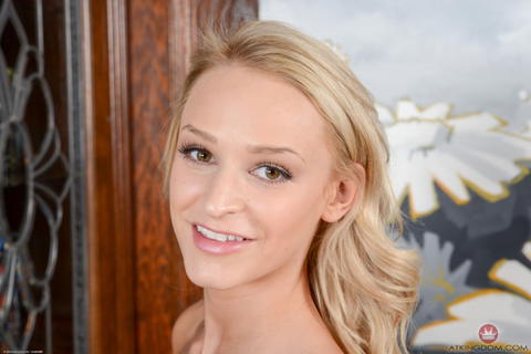 Emma Hix - Emma Hix In And Out Of Her Tight Black Dress! - photo 20 of 20
