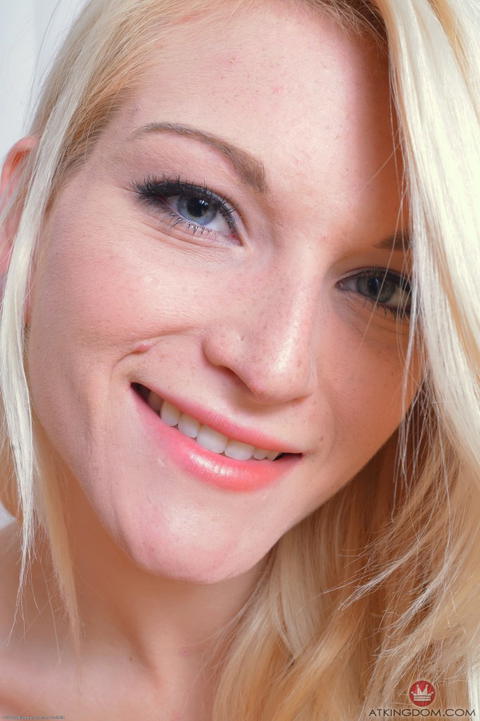 Skylar Madison - Skylar Madison In High Heels And Tight Shorts! - photo 1 of 1