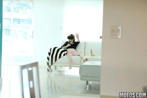 Alice Merchesi - Alice Merchesi VR Sex Pictures! - photo 1 of 1