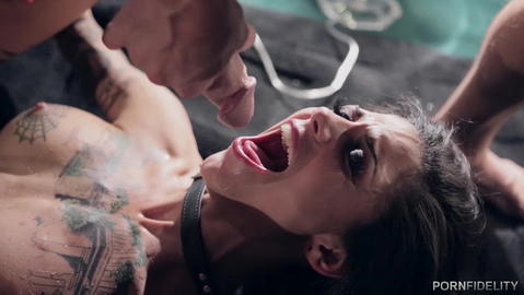 Bonnie Rotten - Bonnie Rotten Has Ryan Madison Cumming In Her Mouth! - photo 1 of 1