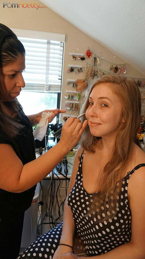Lena Paul - Lena Paul Behind The Scenes Pictures From Pornfidelity! - photo 14 of 16