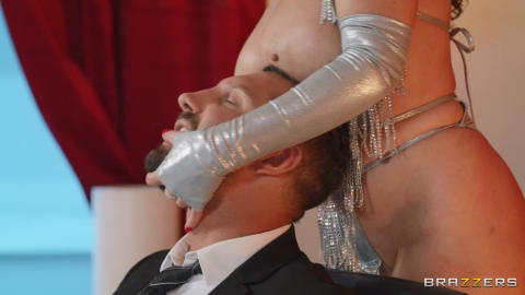 Angela White - Angela White On The Stripper Pole Fucking Quinton James! - photo 1 of 1