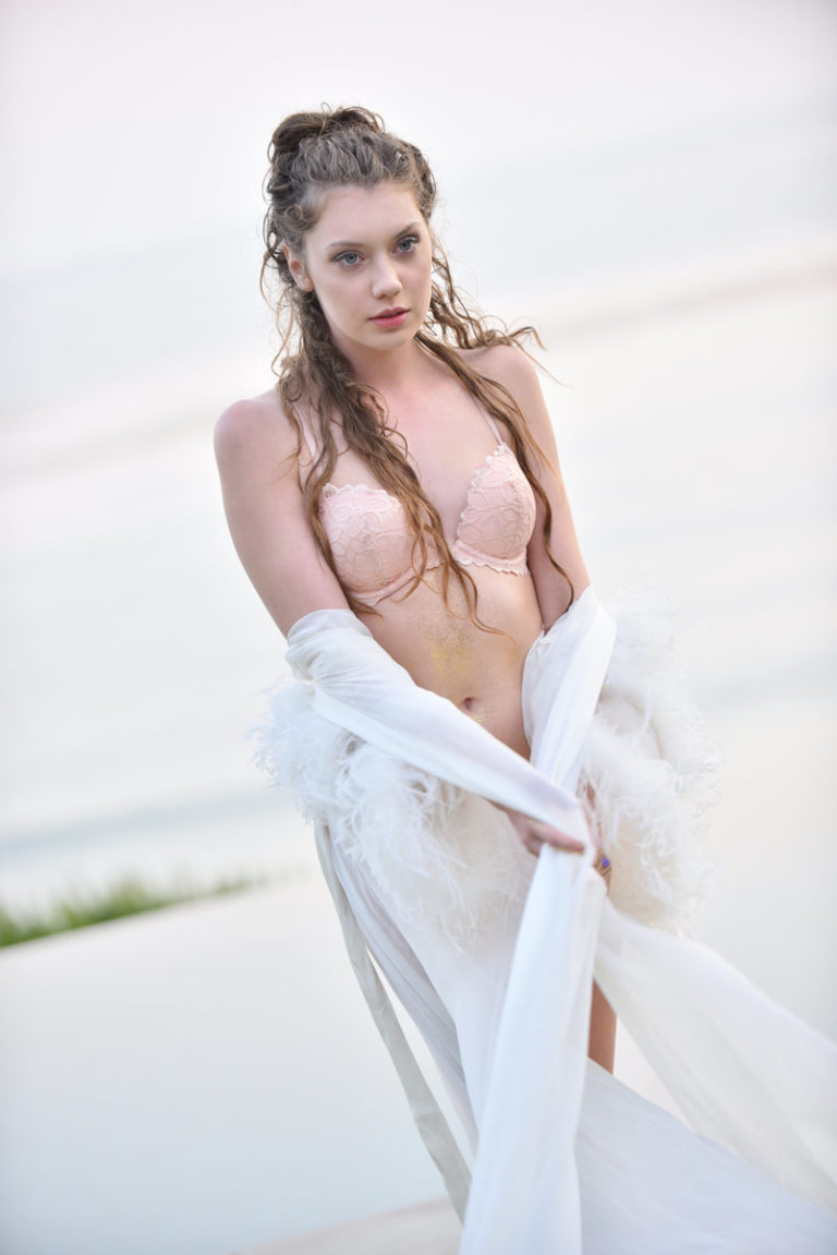Elena Koshka - Elena Koshka Covered In Glitter And A Butt Plug! - photo 1 of 1