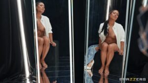 Kira Noir Group Sex With Queenie Sateen, Apollo Moon And Xander Corvus!