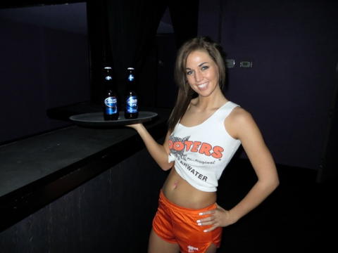 Val Dodds - Val Dodds Posing And Getting Nude At A Bar! - photo 2 of 15