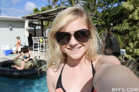 Lola Fae - Lola Fae Pool Party Lesbian Group Sex Pictures! - photo 1 of 1