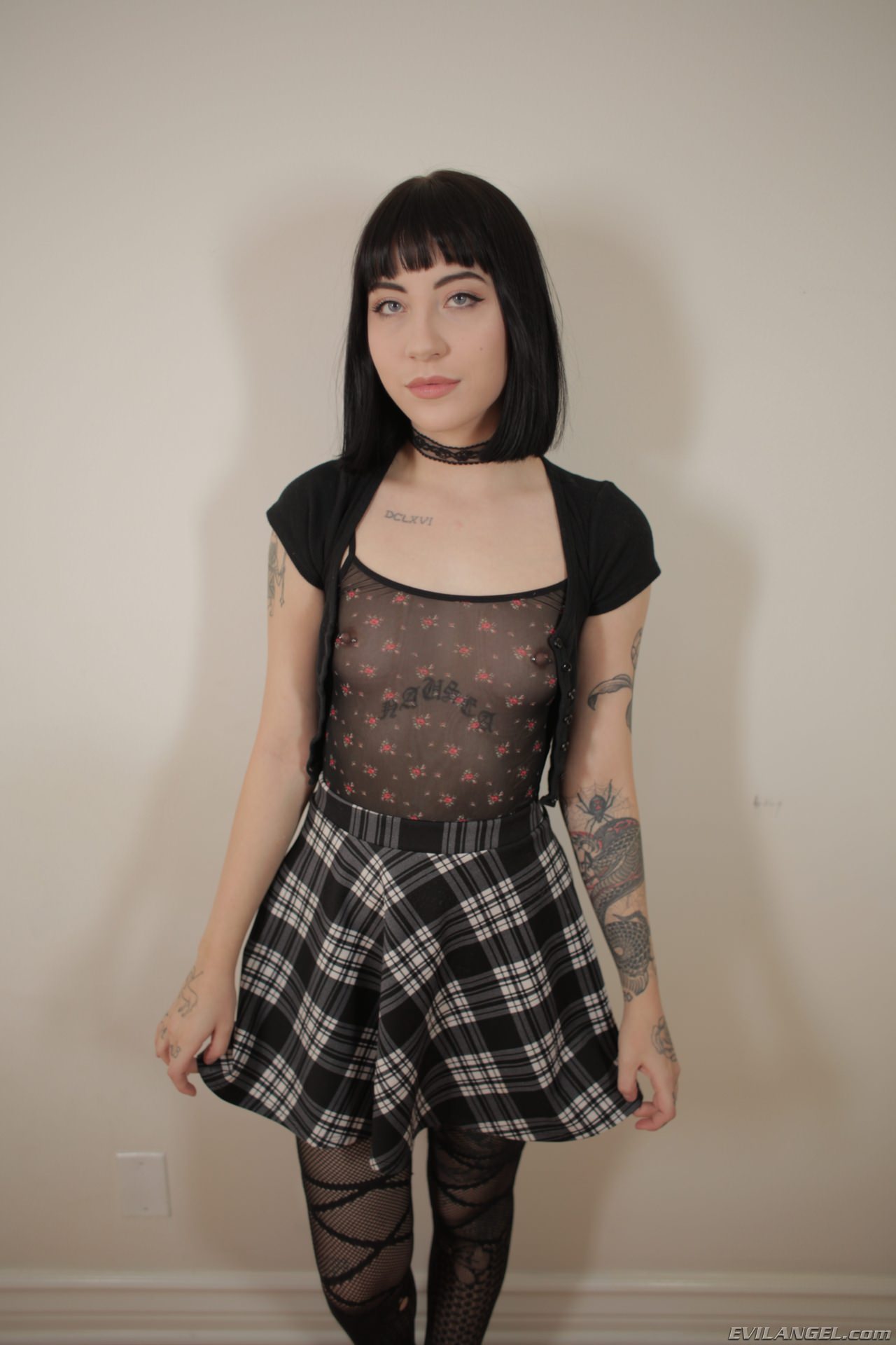 Charlotte sartre tushy - www.premierpianostools.co.uk