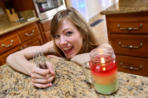 Ivy Wolfe - Ivy Wolfe Spreads Her Pussy Open! - photo 8 of 16