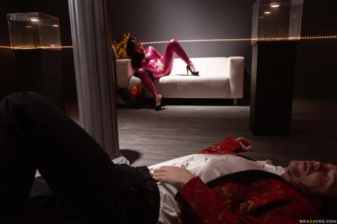 Kendra Spade - Kendra Spade Has Her Catsuit Torn Open And Takes A Huge Cream Pie! - photo 14 of 24