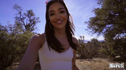 Emily Willis - Emily Willis Out In The Hills Fucking An Older Guy! - photo 1 of 1