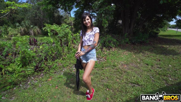 Kitty Carrera - Kitty Carrera Fucking Jmac On The Bang Bus! - photo 1 of 1
