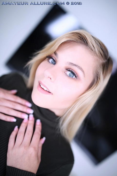 Skylar Valentine - Skylar Valentine Amateur Allure Close Up Sex Pictures! - photo 3 of 12