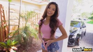 Vina Sky In A Non Sex Video, Still So Fucking Hot!