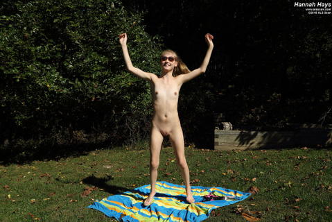 Hannah Hays - Hannah Hays In the Backyard Getting A Tan! - photo 7 of 15