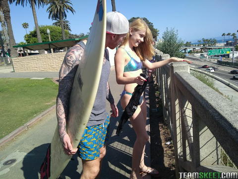 Hannah Hays - Hannah Hays Is Fucking Her Surf Instructor! - photo 1 of 1