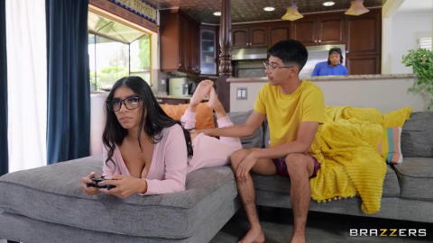 Violet Myers - Violet Myers Is Gaming With A BBC! - photo 1 of 1