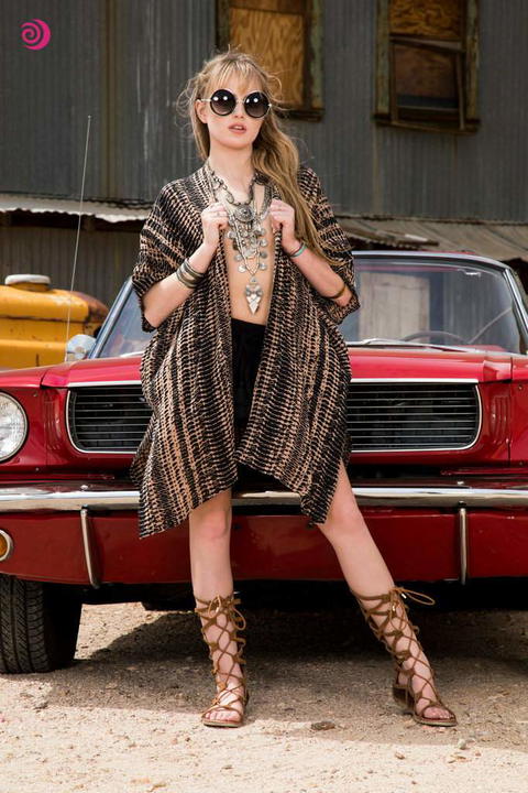 Scarlett Sage - Scarlett Sage Posing Naked Next To Her Dream Girl! - photo 1 of 1