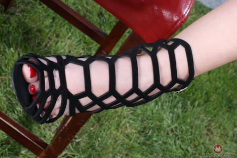 Scarlett Sage - Scarlett Sage With A Set For People Into Feet! - photo 2 of 20