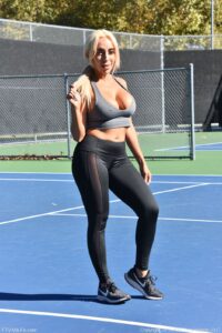 Kylie Kingston In Her Sexy Workout Clothes!