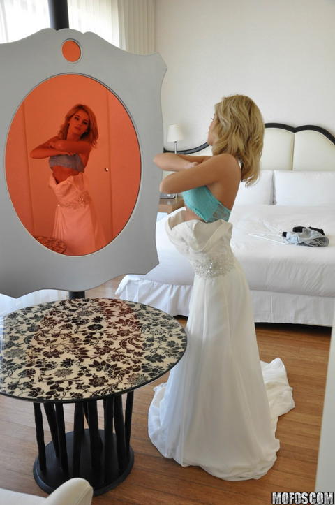 Bella Elise Rose - Bella Elise Rose Getting Fucked In A Wedding Dress! - photo 1 of 1