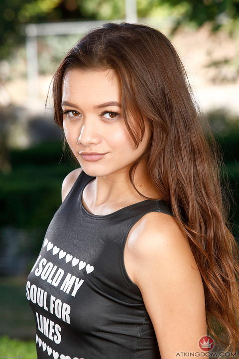 Alex De La Flor - Alex De La Flor Outside Striping! - photo 1 of 1